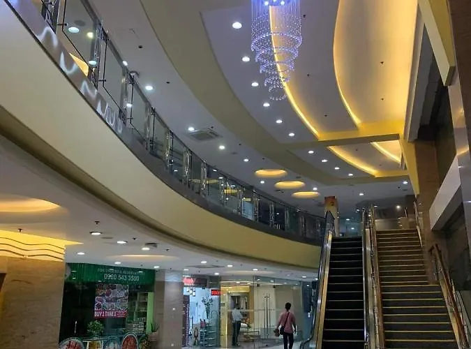 Club Ultima Residences Unit 1712