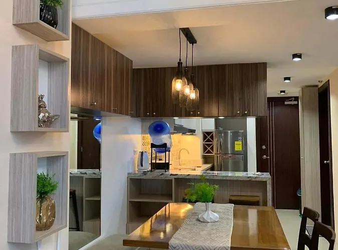 Club Ultima Residences Unit 1712 *