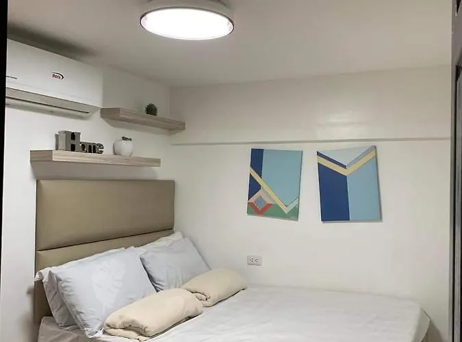 Club Ultima Residences Unit 1712