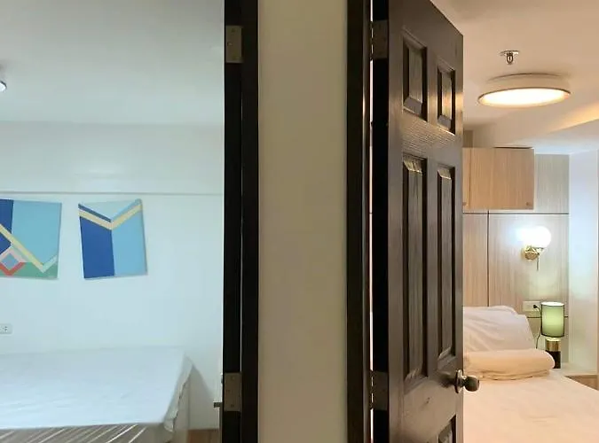 Club Ultima Residences Unit 1712 Hotel